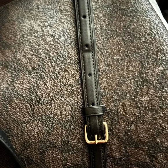 Authentic COACH Rowan File Bag In Signature Canvas 
-Crossbody Bag - Picture 5 of 10